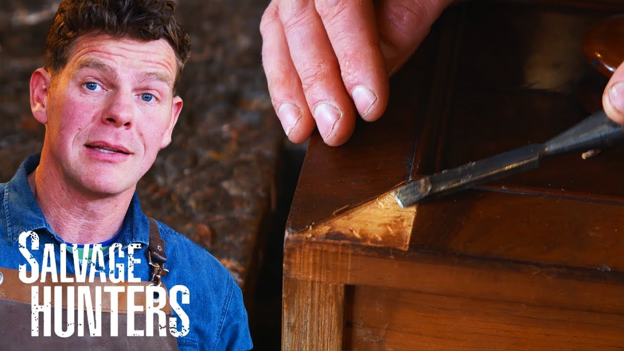 How To Repair Chipped Mahogany | Salvage Hunters: The Restorers