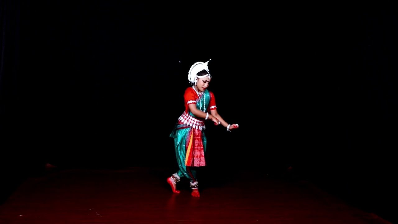 KI SOBHA GO KUNJE By PRATYUSHA