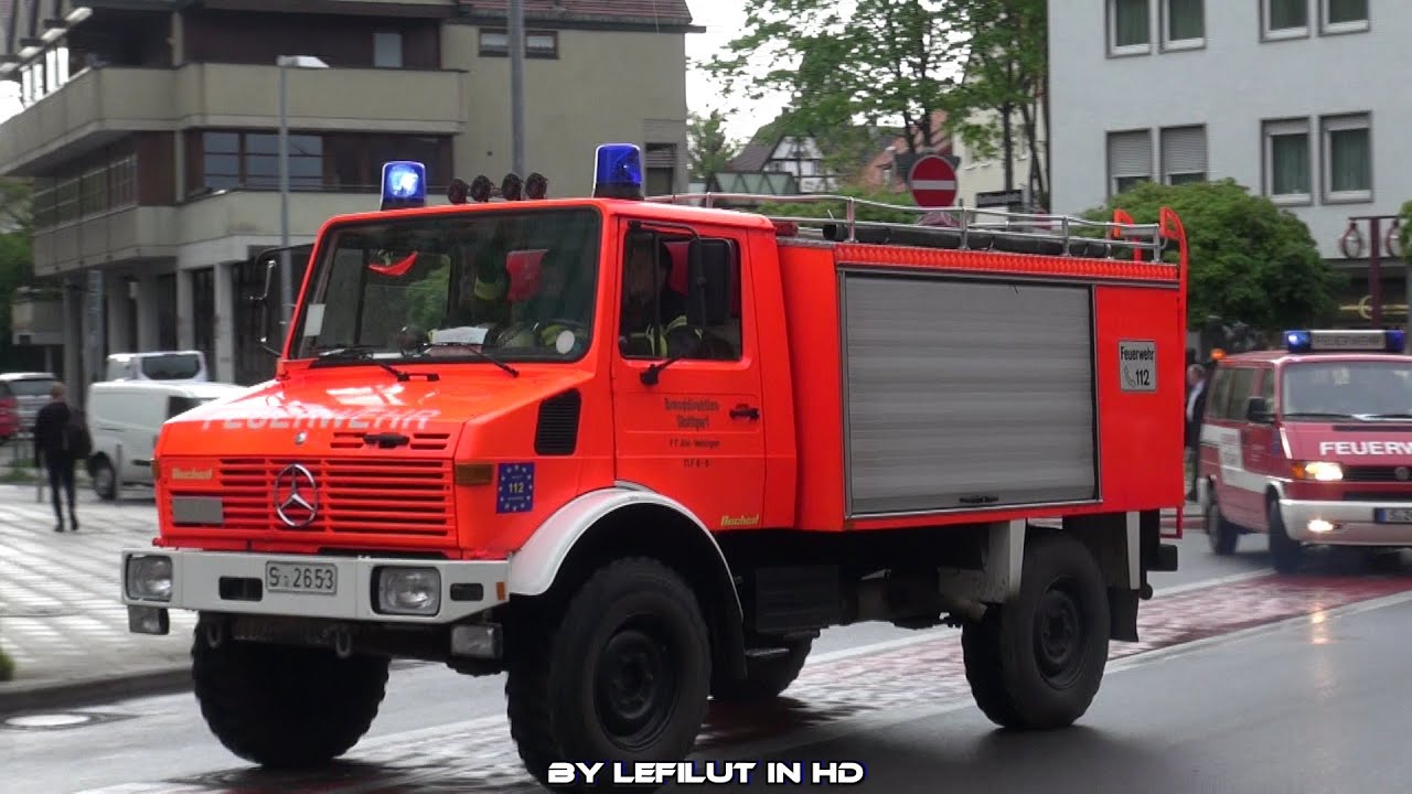 [FF STUTTGART ABT. VAIHINGEN] MTF + LF + DLK + TLF + eintreffende Kameraden am Gerätehaus
