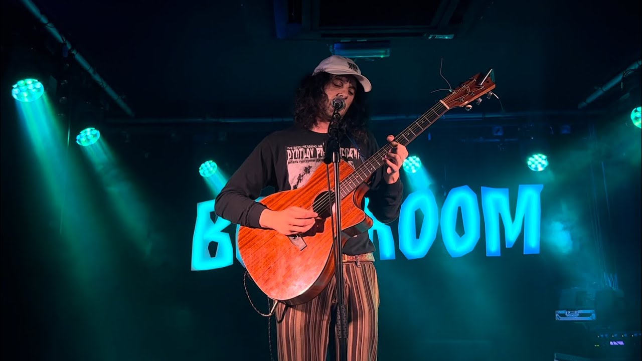 Crywank live at Guildford Boileroom (not all songs)