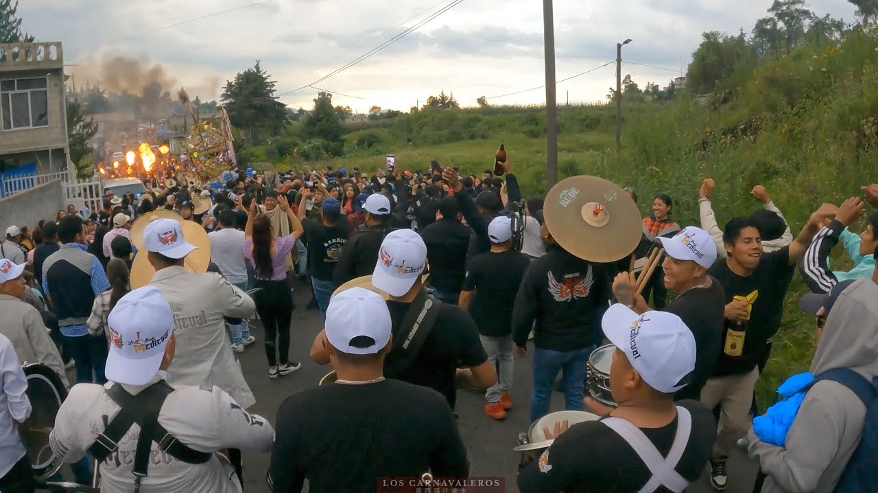 El Italiano - Banda Puro Santa Rosa Y Banda La Medieval - Barrio Chelero 