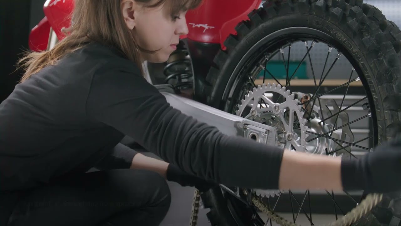 Remove and installing chain