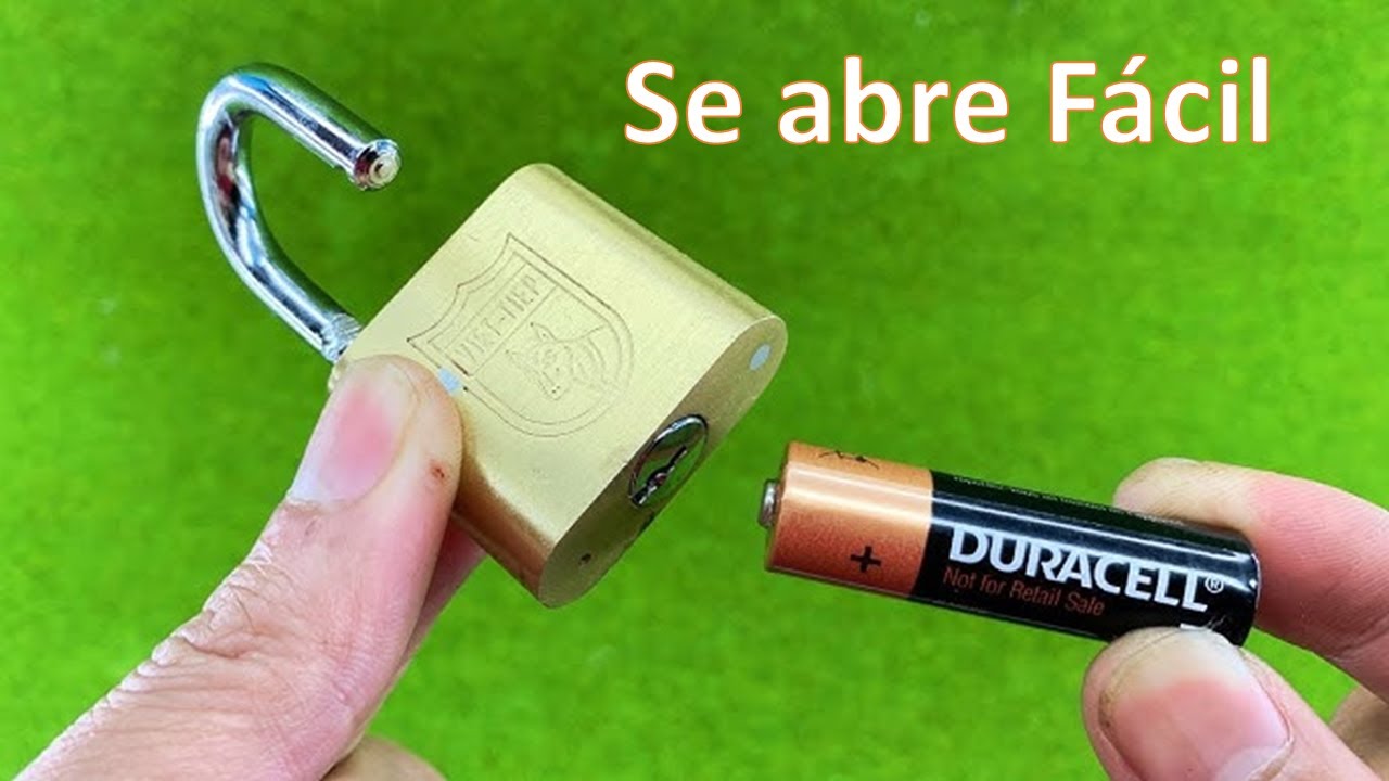 Como abrir un candado si perdí la llave//  Abree!! Un Candado Con Una Pila😲😲
