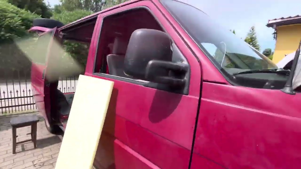 VW T4 NOWA PODŁOGA,ZCZYMAM IZOLOWAĆ BUSA