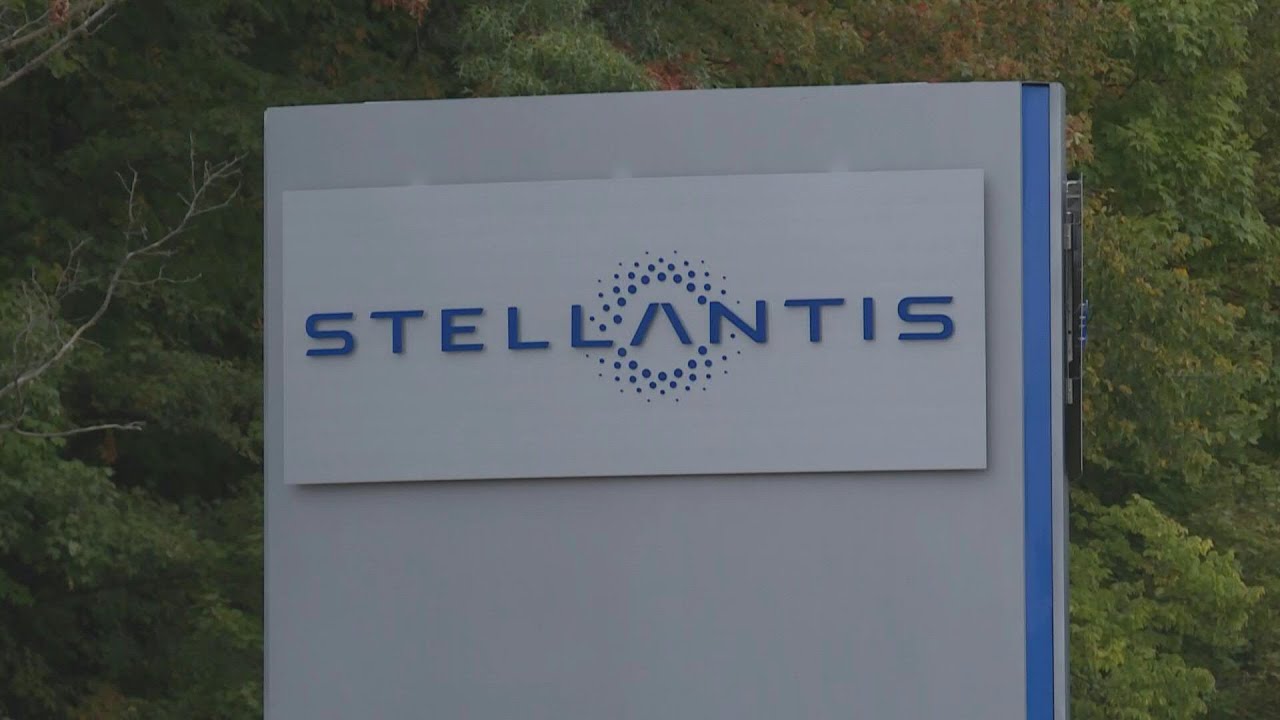 Stellantis anuncia custos colossais por 'excesso de otimismo' com elétricos | AFP