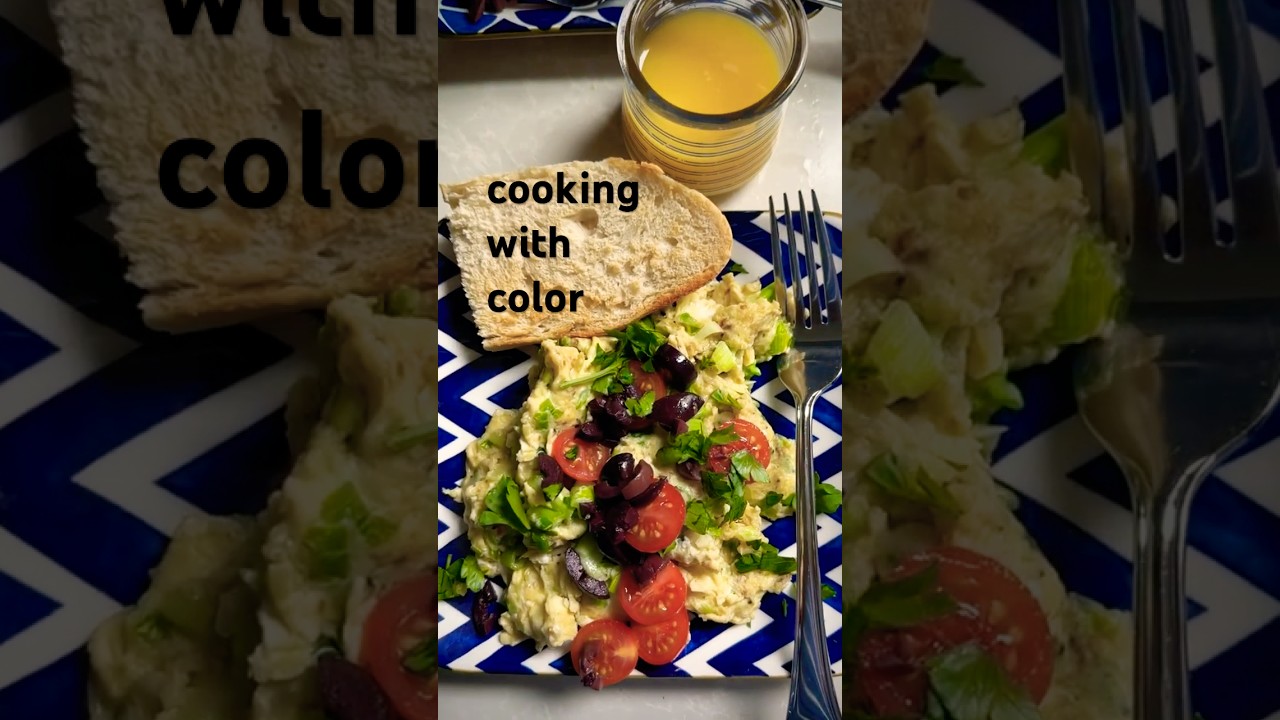 Cooking with Color #scrambledeggs  #recipe #cooking with color