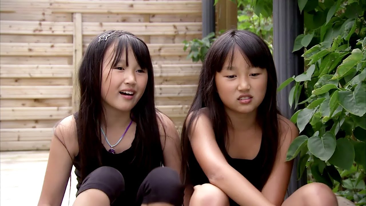 【越哥】豆瓣8.9分，赚到我最多眼泪的片子，国内很多人听都没听过！《分割在地球两端的双胞胎姐妹》