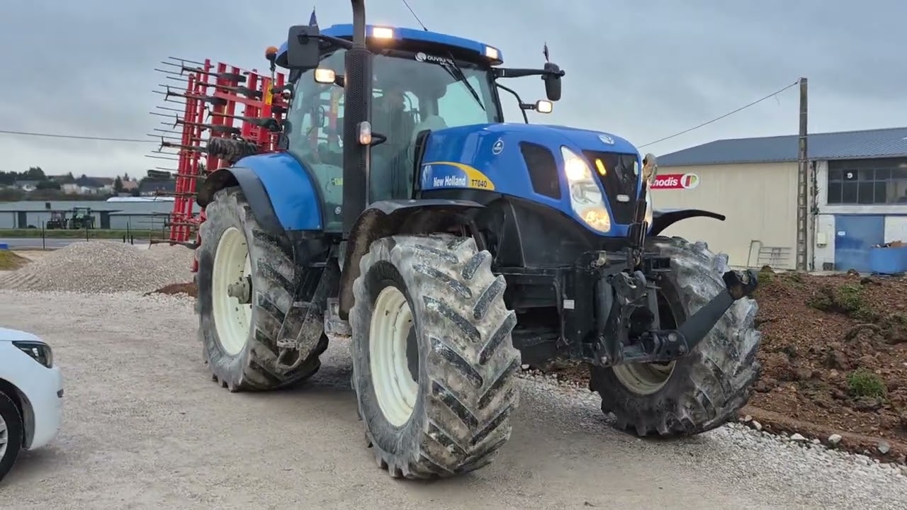 www.agroimport.ro Tractor NEW HOLLAND T7040, an 2010, 200 cai, 7610 ore