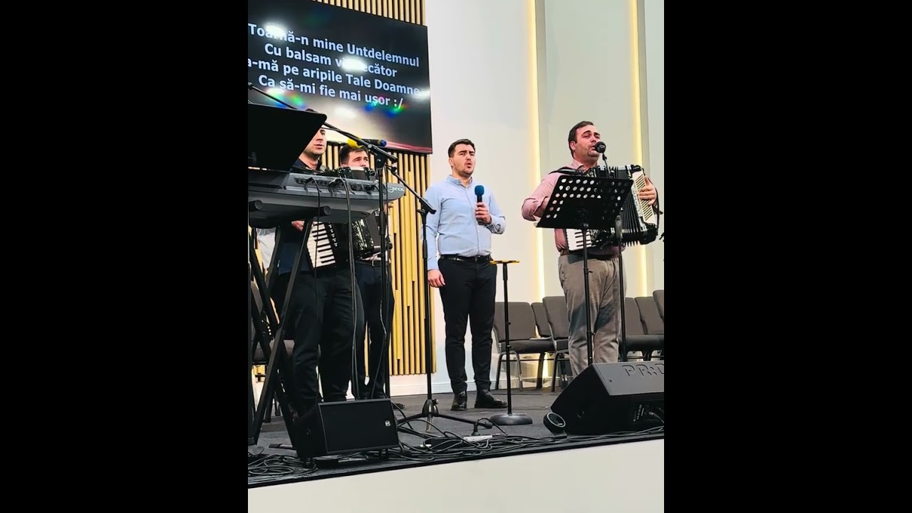 Grupul Puha din Ungaria în Biserica Betleem Arad - Toarnă-n mine untdelemnul.