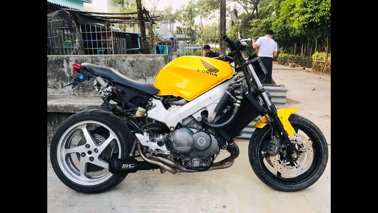 Honda VFR800 Naked Modified (Part-1)