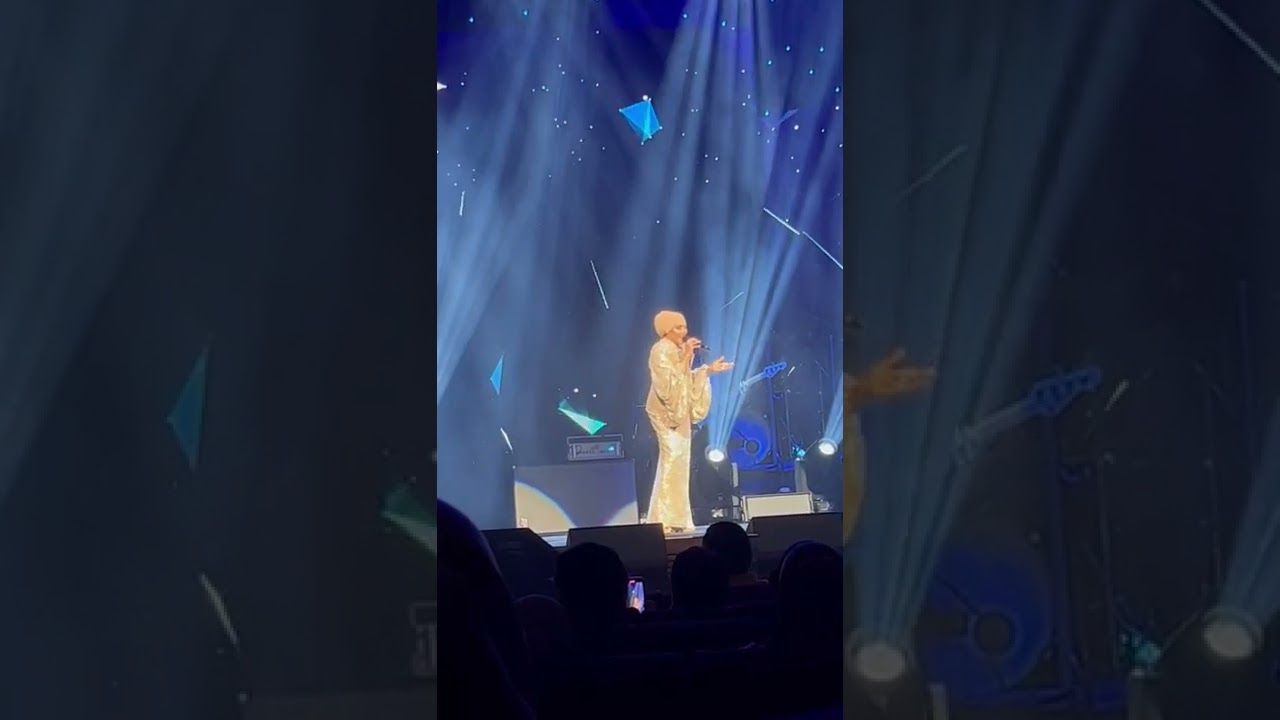 Terlerai Kasih - Ziana Zain (Anuar & Ziana Zain, Plenary Hall KLCC 6 Aug 2022)