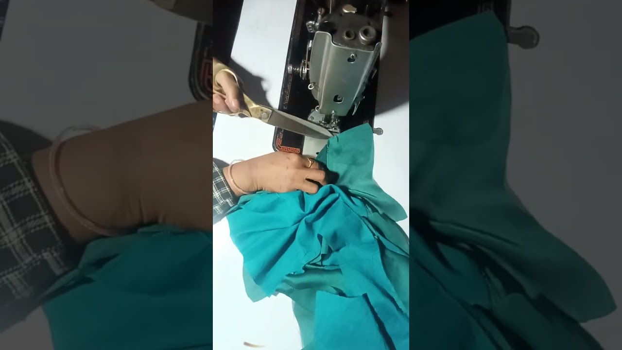 Blouse cutting and stitching#36 inch ke blouse cutting and stitching#piping ke sath/#trending /#