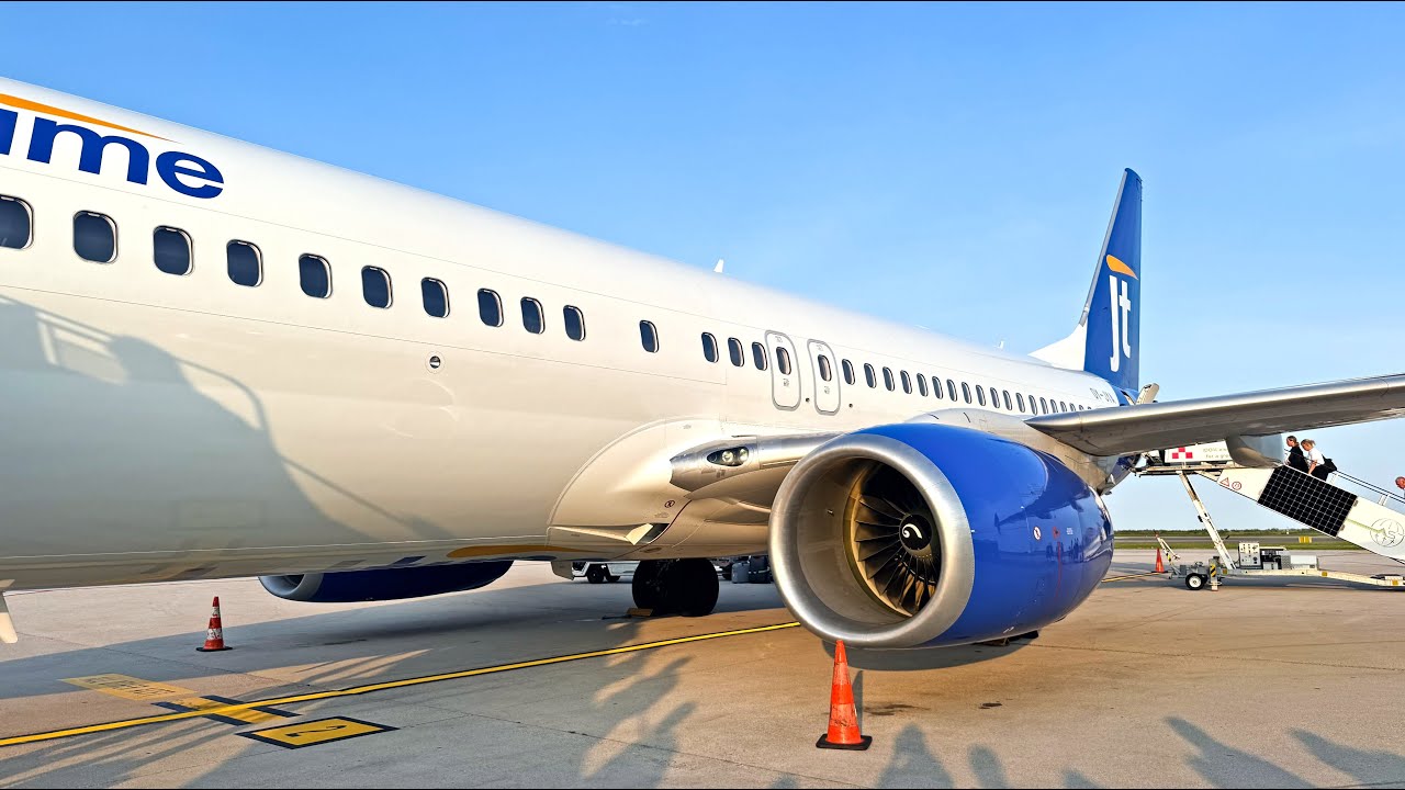 4K | TRIP REPORT | SAS opby. Jettime [SAS Go] Boeing 737-800 | VCE-CPH | SK2692
