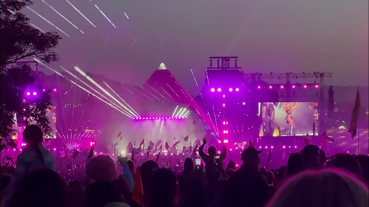 DUA LIPA | ONE KISS | GLASTONBURY FESTIVAL | 2024 | PYRAMID STAGE