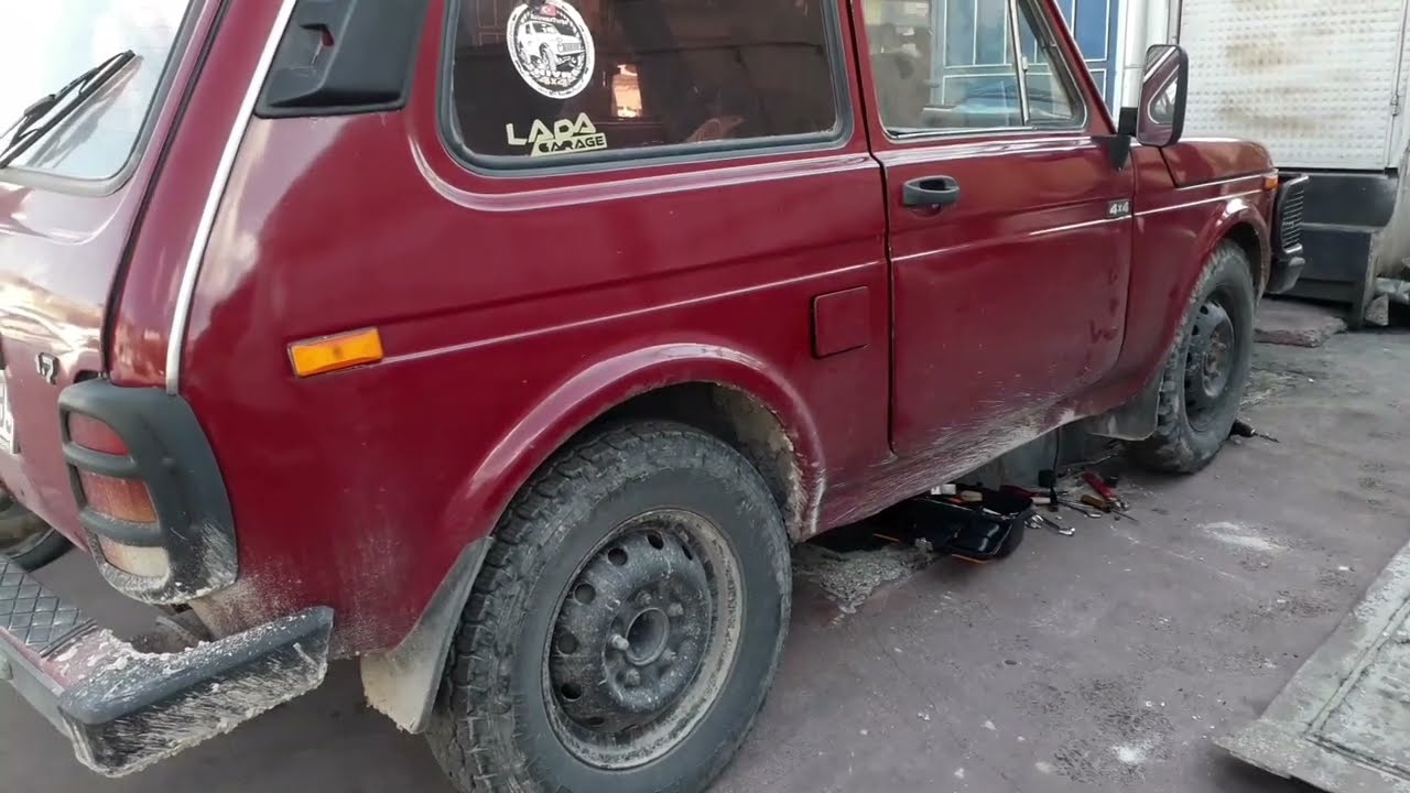 Lada Niva Viraj Demiri Lastiği Değişimi Nasıl Yapılır