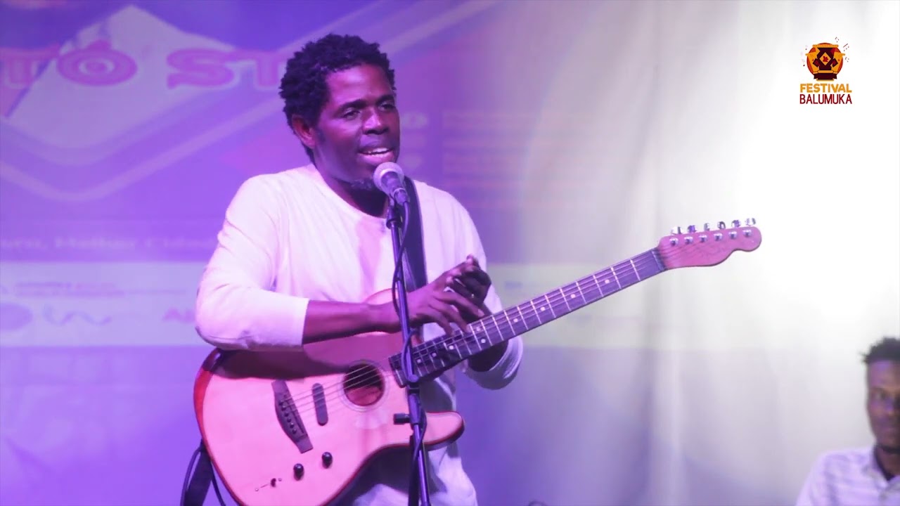 TOTÓ ST - Abre a Porta Tânia (Live Concert)
