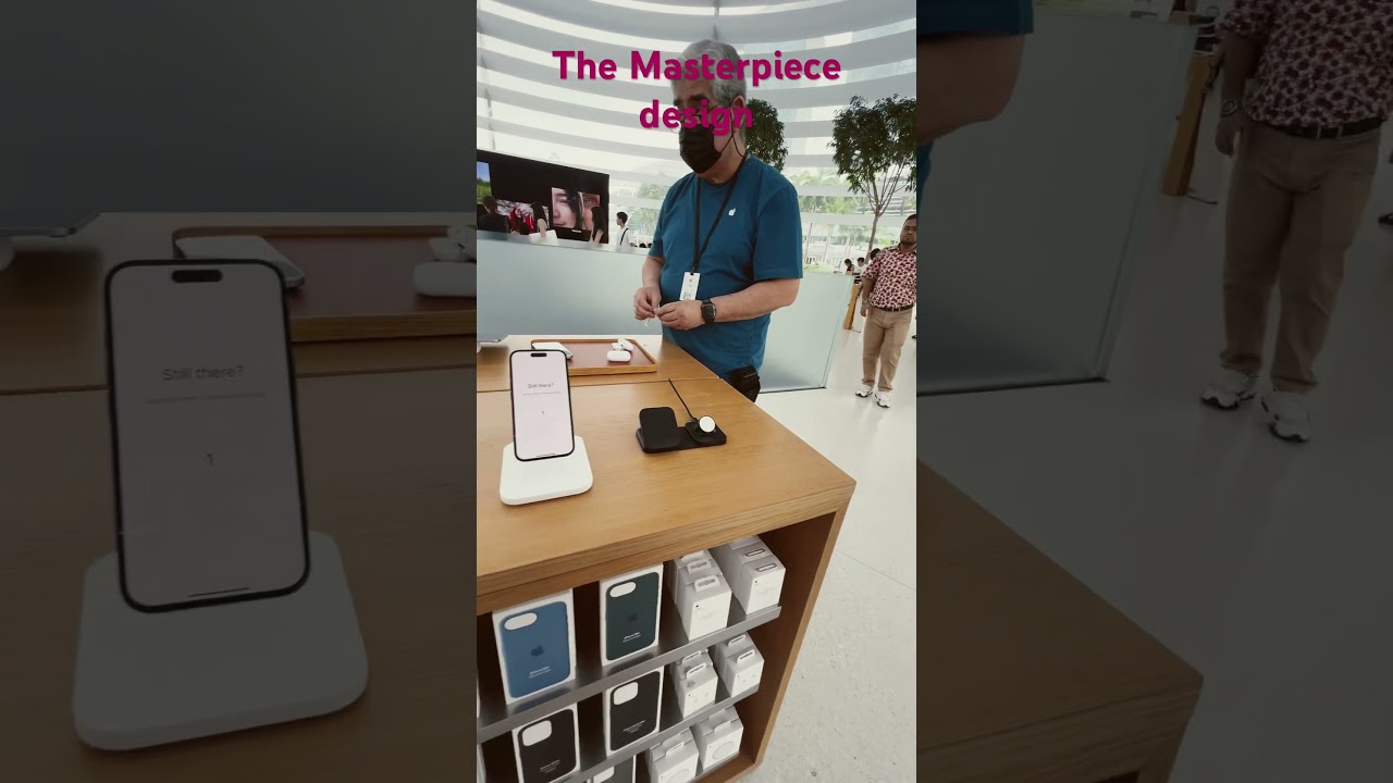 A floating masterpiece&mdash;discover the architectural wonder of Apple's Marina Bay store #smartloop