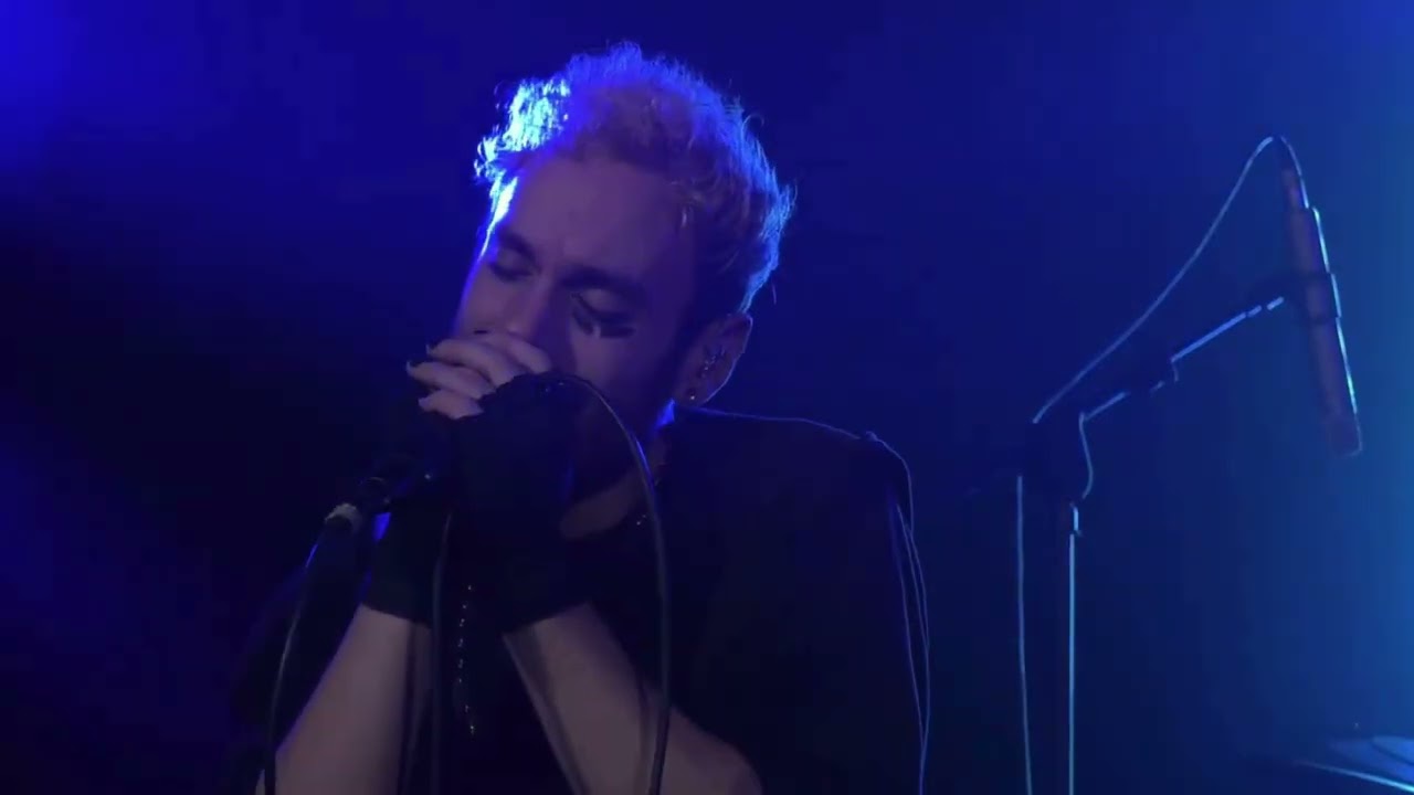 Lunar Queen - On my back [live session]