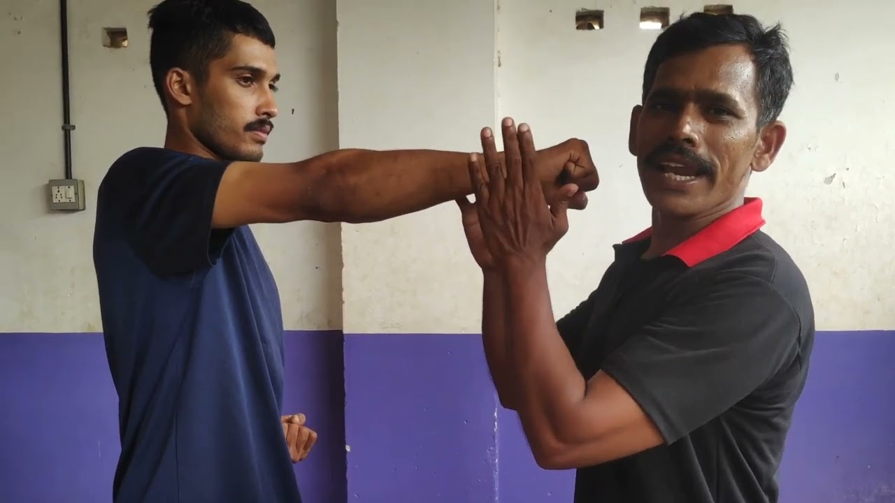kalaripaiti martial arts കളരി പ്രയോഗം ശത്രുവിന്റെ പഞ്ചിനെ കീഴ്പ്പെടുത്ത രീതി വിശദീകരണം🙏🙏🙏🙏