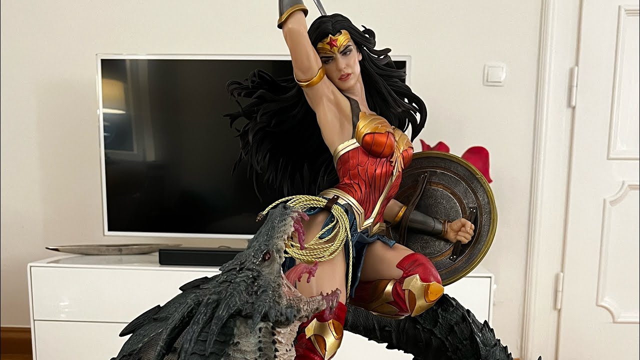 Detailed Review of Wonder Woman vs Hydra Prime 1 Studio