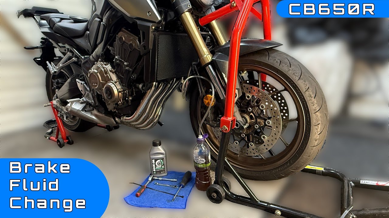 HONDA CB650R - Brake fluid change FRONT & REAR