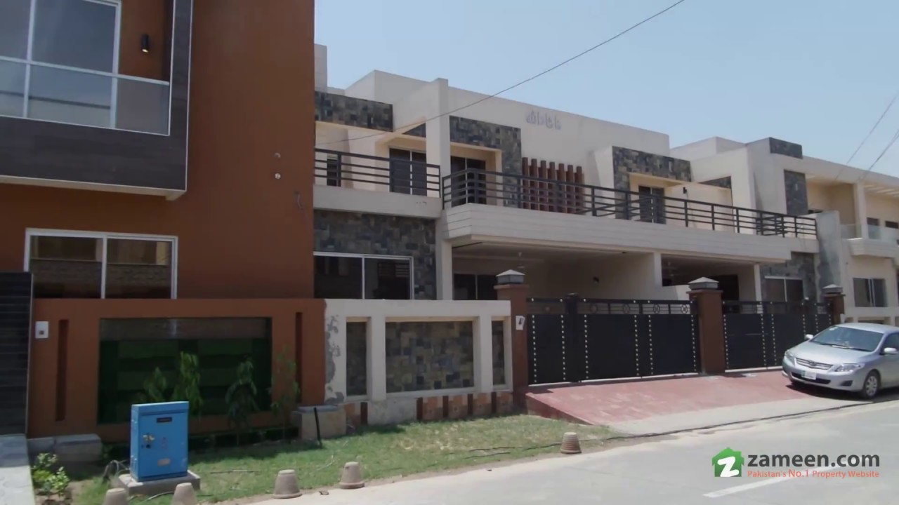 HOUSE IS AVAILABLE FOR SALE IN MODEL CITY 1 FAISALABAD