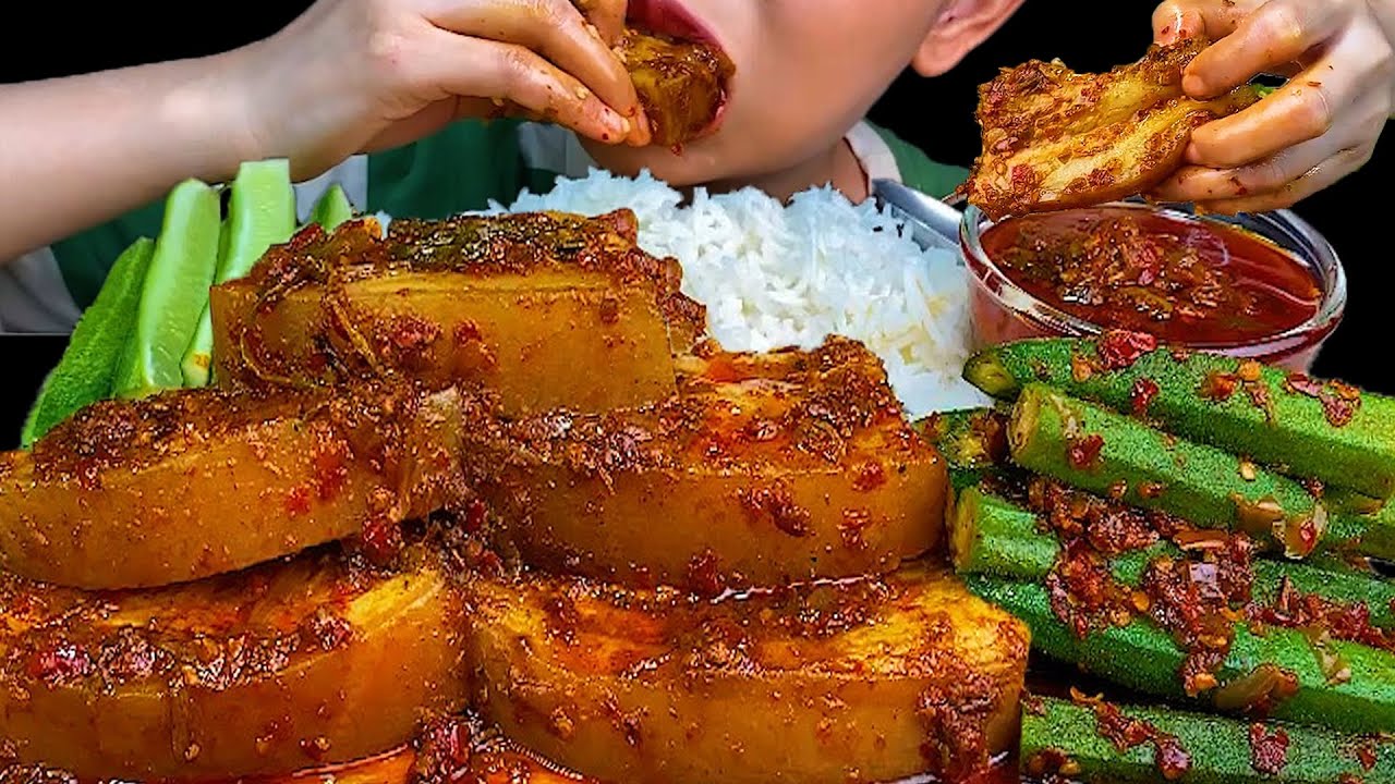 Spicy Pork Belly Spicy Lady Finger Curry & White Rice * MUKBANG SOUNDS *