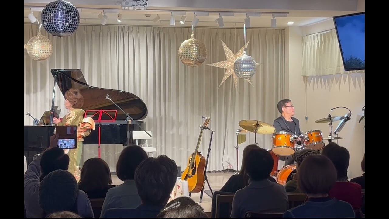 藤記アッ子　　　　　　　　　　　あなたへ感謝状　　　　　　　安城市にてライブ
