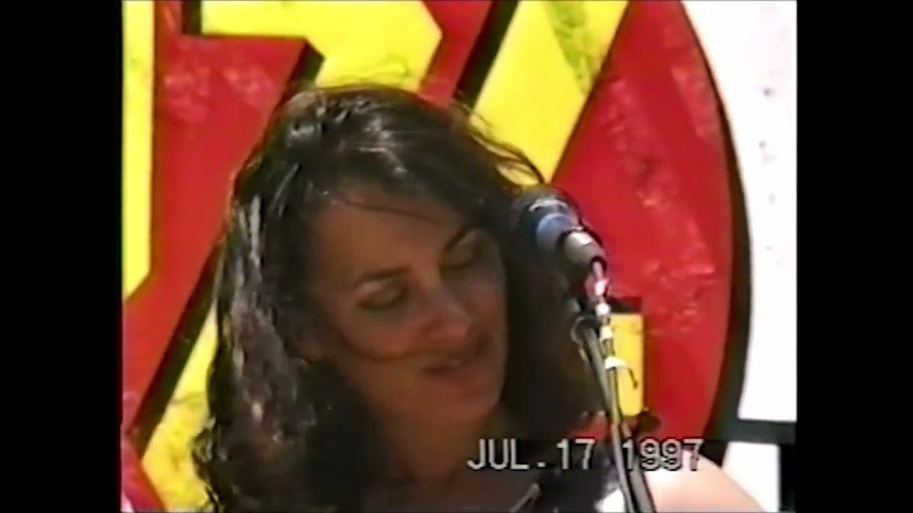 Susanna Hoffs - World Trade Center July 17th 1997 (Full Concert)