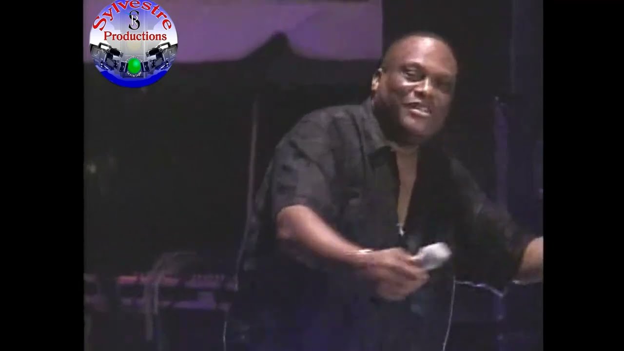 Tabou Combo Avek Dener Ceïde nan yon bel solo guitar Hommage a Nemours an gadé men bon Retro