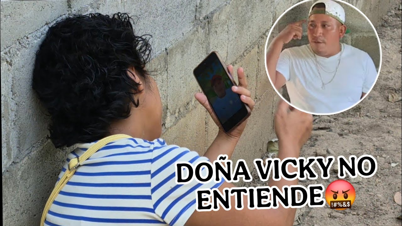 Encontramos a DOÑA VICKY viendo fotos de MARVIN desnvd0$😱