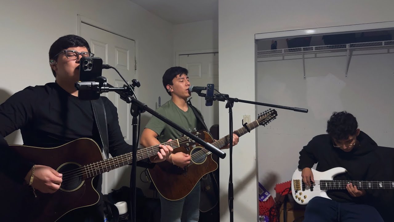 El Corrido Del Chap0 (En Vivo) - Los Plebes Atrevidos