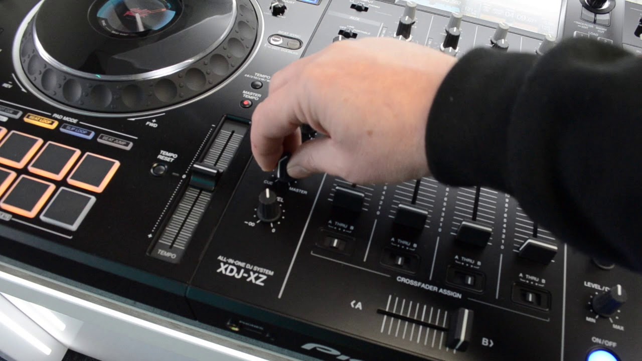 Pioneer DJ XDJ-XZ @ Phase One