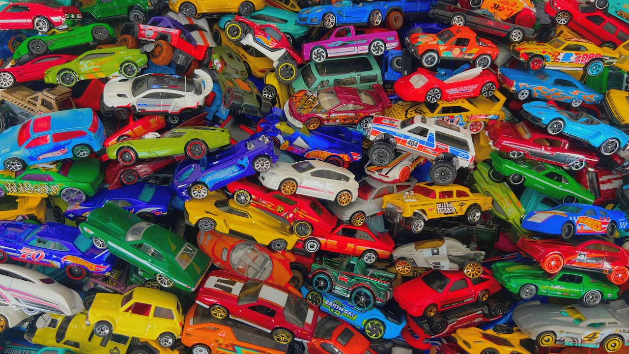 Распаковка коллекции Hot Wheels 2025 + редкие литых машинок!