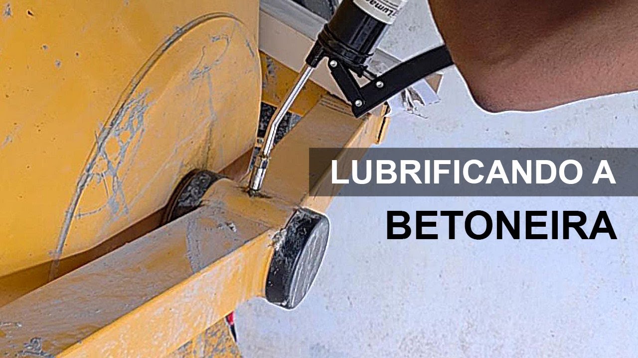 Lubrificando Betoneira com Engraxadeira manual