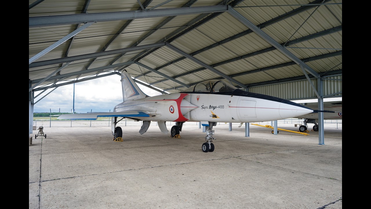 Le Musée de l'Air et de l'espace - Découverte du tarmac 4K - Région Île de France - France