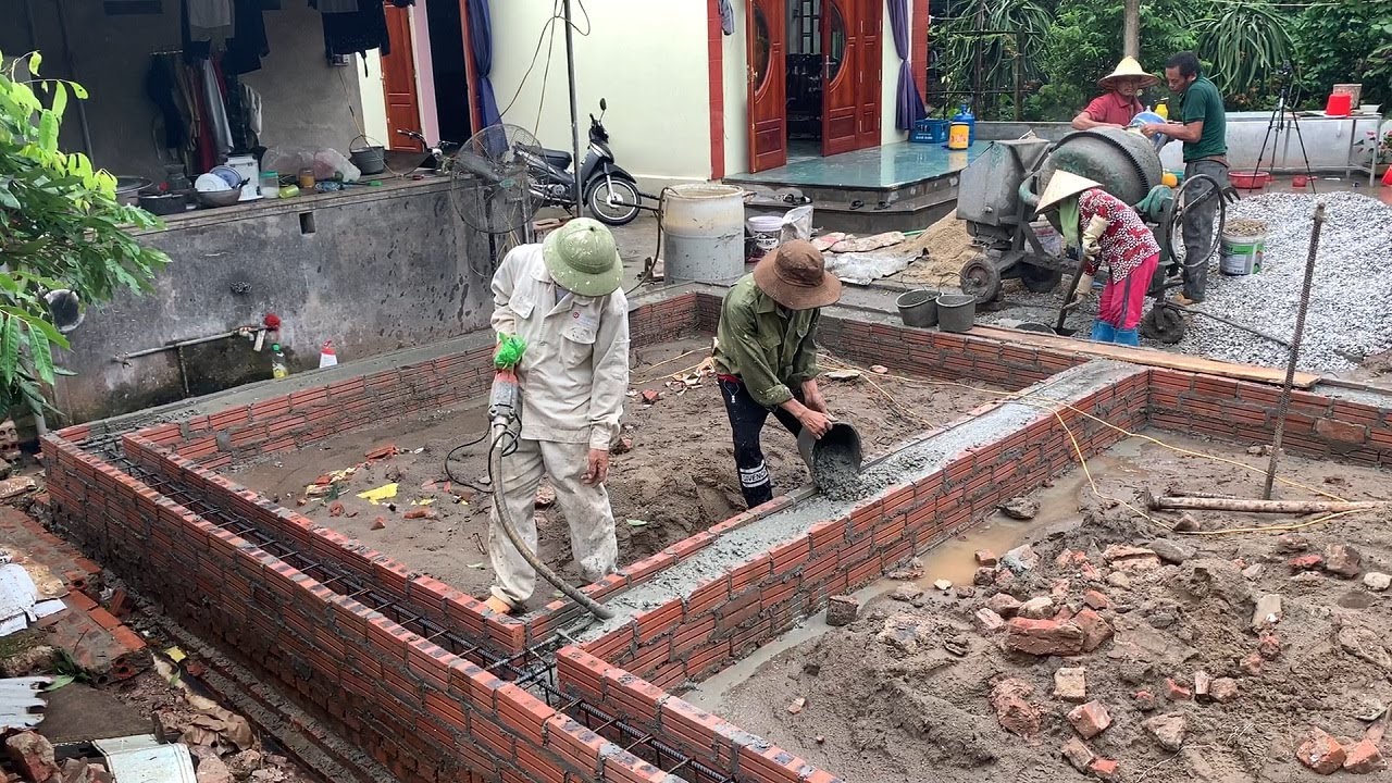 Techniques Building Traditional Foundations Steel Beams In A Brick Formwork