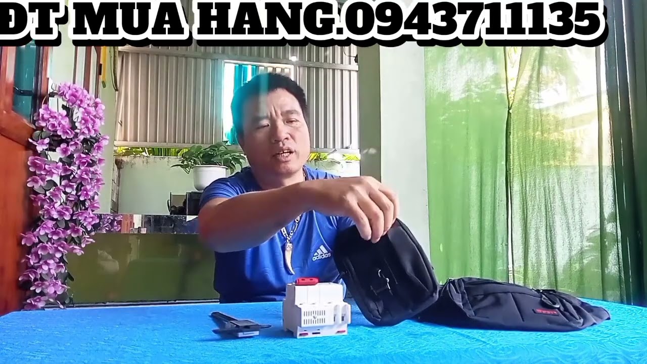 TÚI ĐEO CHÉO NHAU NGĂN ĐỰNG PHỤ KIỆN THUẬN TIỆN VÀ BỘ ÁP CHỐNG ĐIỆN GIẬT THÔNG MINH 