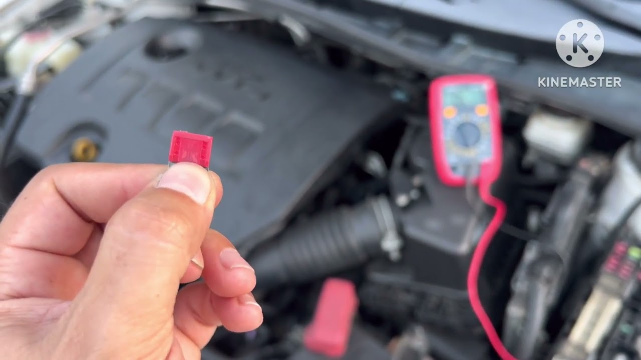 How to check if a vehicle&rsquo;s fuse is good or blown, and a quick fix for a blown fuse.