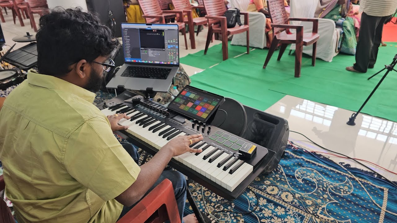 Anandam nelone Hosanna live song //keys danyuniqe // pads john deni // tabala manoj . 
