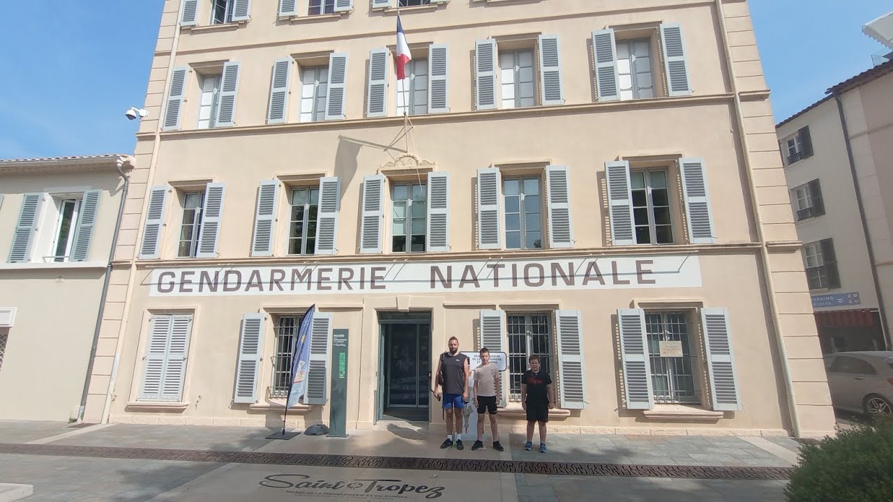 Francja Kamperem Cz. XIII / XIII  - Saint-Tropez -     It's over, let's go back home. 