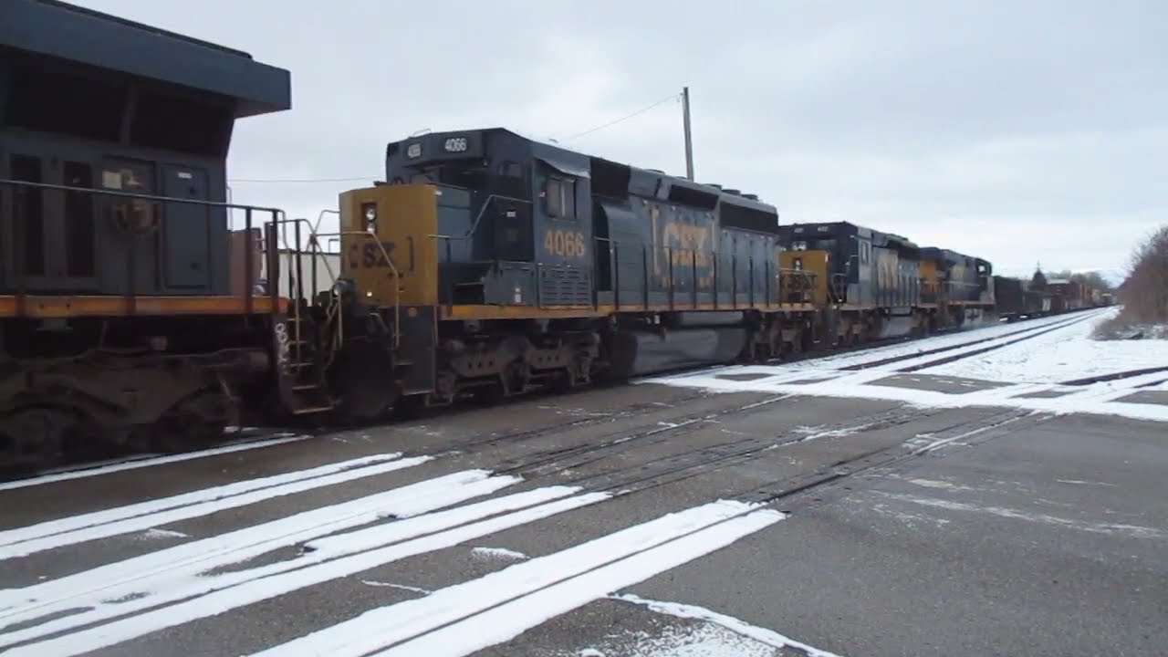 CSX Manifest Train led by 762 at Grandville Michigan (1-11-26)