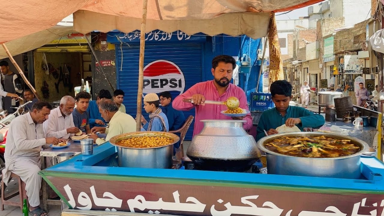 HOW IS THIS BREAKFAST ONLY RS 70?! GUJRANWALA CRAZIEST CHEAP STREET FOOD EXPOSED 🤤