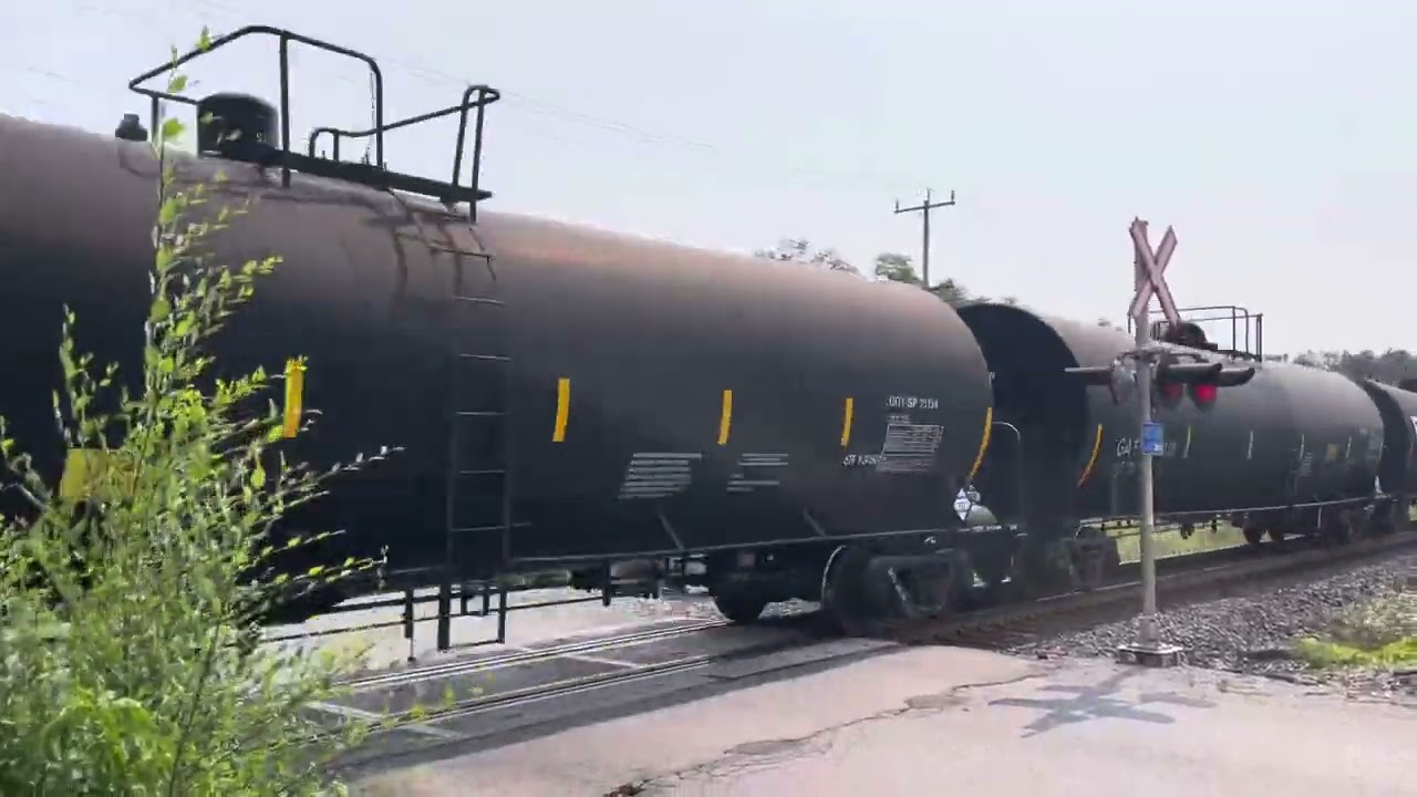 Westbound: CP 8899 & KCS 4532 pulling mixed freight | CPKC Belleville Sub | Aug. 5, 2025