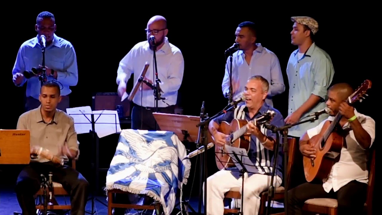 Passarinho / Sabiá / Sabiá cantador / O cantar de um rouxinol | Glória ao Samba