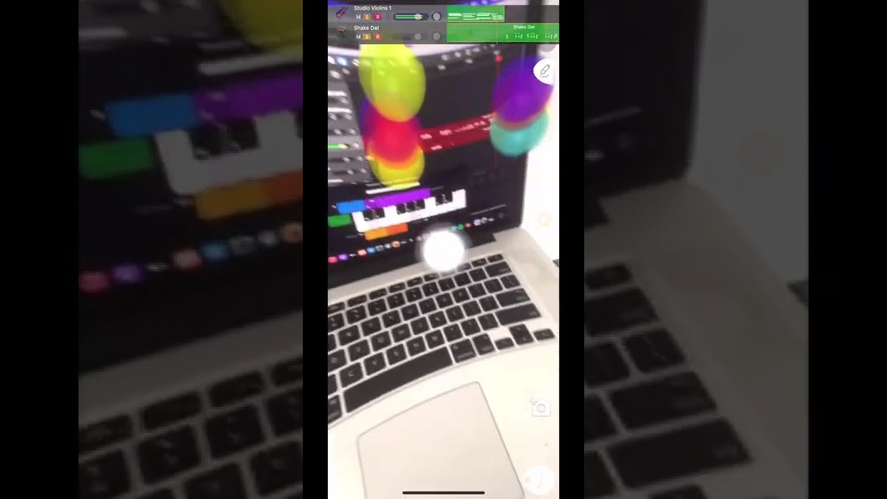 Kanye West Flashing Lights on my 📱 phone!? (BOCLAA midi control)