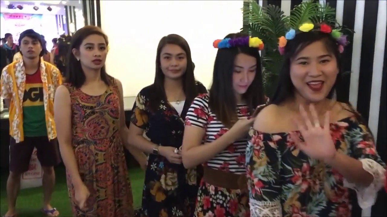 Hawaiian themed Christmas party (part 1)