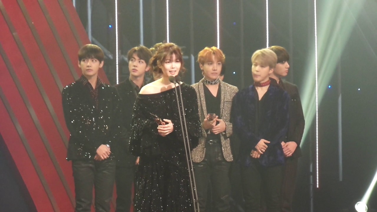 [FANCAM] BTS BEST KPOP ICON AWARD 161116 AAA