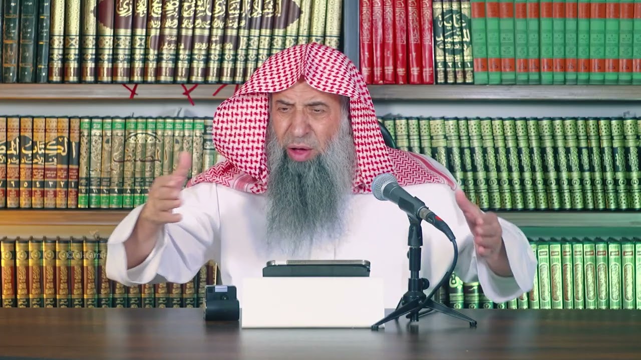 هل وسخ الأظافر يمنع صحة الغُسل من الجنابة؟ وما علاج الوسوسة في الطهارة؟