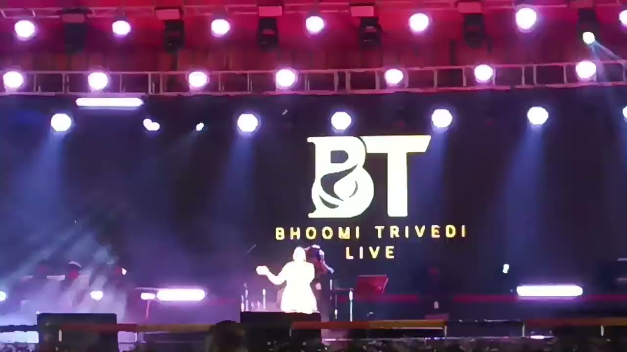 Chhattisgarh rajya utsav gayika Bhoomi Trivedi
